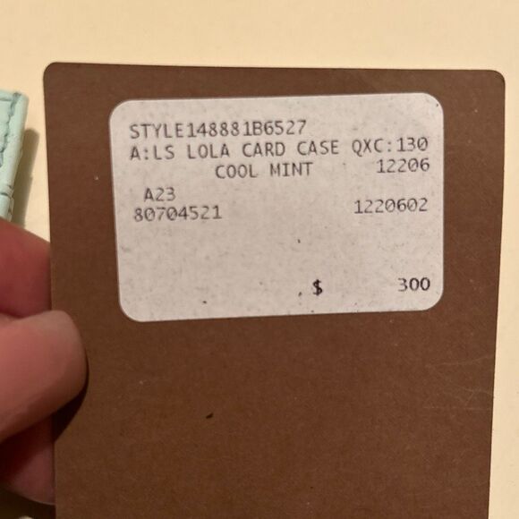 Burberry Lola Cardholder Case Cool Mint Quilted Leather Gold Logo Front NWT - Picture 10 of 14